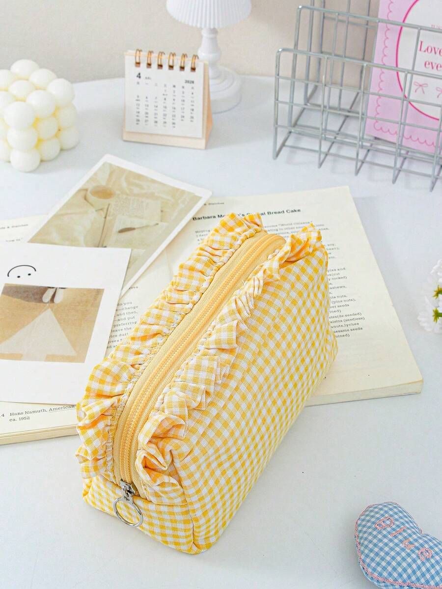 Ruffled Plaid Travel Makeup Pouch — gallery image 10
